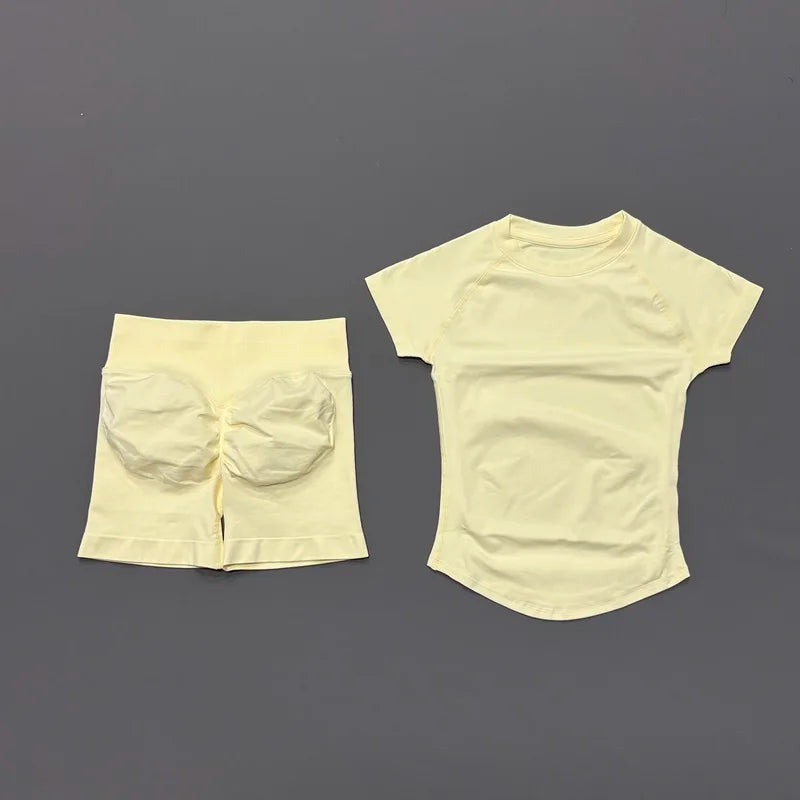 Manteiga Cor Conjunto Fitness Feminino 2 Peças com Shorts e Camiseta